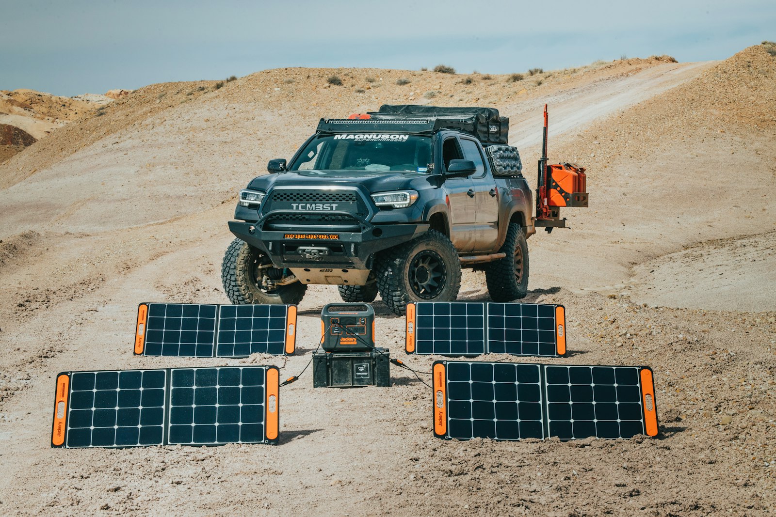 Lithium (LiFePO4) vs AGM Batteries for Overlanding: Capacity, Weight and Cost Compared
